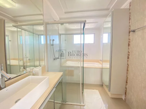 Imagem Apartamento Frente Mar com 4 suítes à venda na Barra Sul em Balneário Camboriú