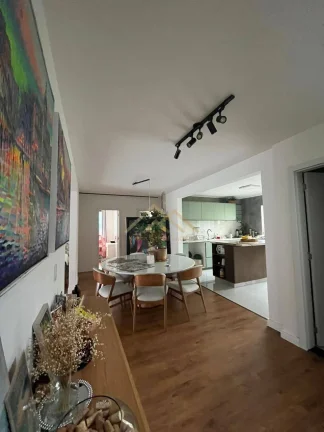 Imagem Casa moderna no Pilarzinho