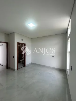 Imagem CASA DISPONIVEL PARA VENDA NO JARDIM 4 ESTAÇÕES BOULEVARD, EM SINOP - MT.