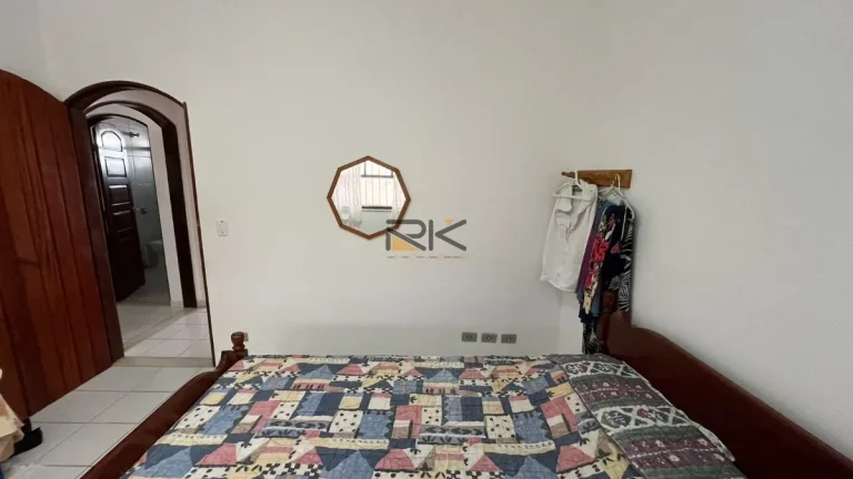 Imagem CASA EM CONDOMINIO COM 4 DORMITÓRIOS,4 VAGAS DE GARAGEM,VARANDA GOURMET COM CHURRASQUEIRA E PISCINA.