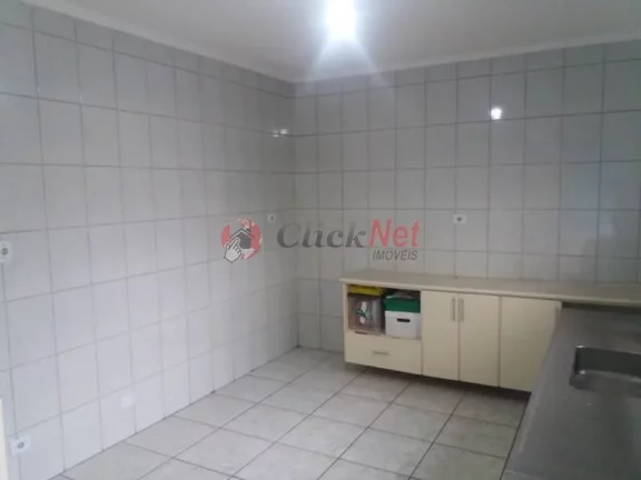 Imagem Sobrado para Venda no bairro Jardim Stella , Santo André com ampla área de quintal ( Comporta prédio de pequeno porte)