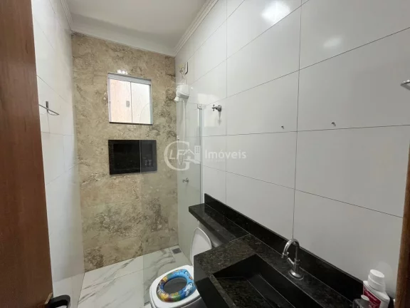 Imagem Imperdível oportunidade de investimento: Casa à venda em Campo Grande-MS, bairro Água Limpa Park, 2 quartos, 1 suíte, 1 sala, 1 banheiro, 2 vagas de garagem, 76,00 m². Confira!