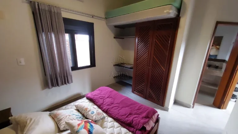 Imagem Casa em Condominio no Bairro do Horto com segurança 24 horas