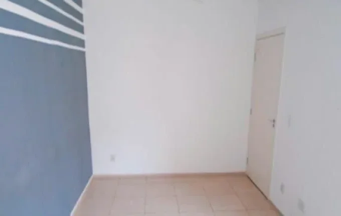 Imagem Apartamento com ´ótimo acabamento, o qual possui 2 dormitórios com ventilador de teto, sala, cozi...