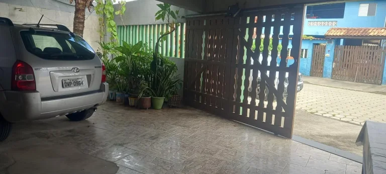 Imagem Casa para Venda em Itanhaém, Jardim das Palmeiras, 10 dormitórios, 3 suítes, 6 banheiros, 3 vagas