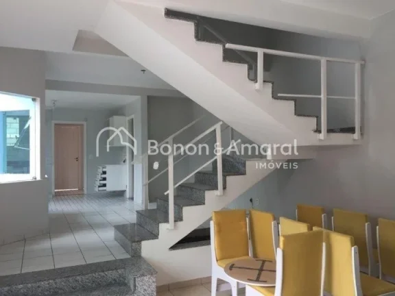 Imagem Descubra o equilíbrio perfeito entre conforto, lazer e segurança nessa linda casa de 180 m² const...