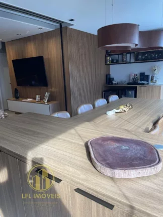 Imagem Apartamento Mobiliado para Venda, com 3 dormitórios e 2 vagas. Vila Madalena / Pinheiros