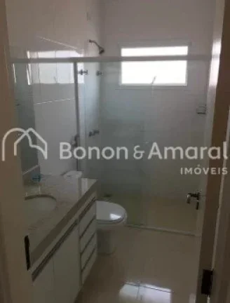 Imagem Este lindo sobrado está localizado em condomínio fechado, oferecendo toda a segurança e tranquili...