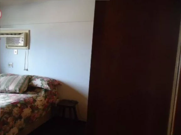 Imagem Apto com 122 m2 em. ótima localização, contendo 3 quartos com armários, sendo 1 suíte com box b...