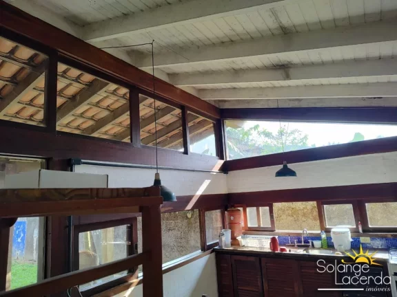 Imagem Casa Térrea com Edícula - Escritura Definitiva - Ampla Varanda em L