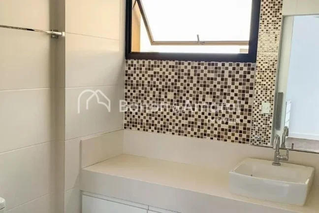 Imagem Este charmoso apartamento no coração de Campinas oferece o equilíbrio perfeito entre conforto e c...