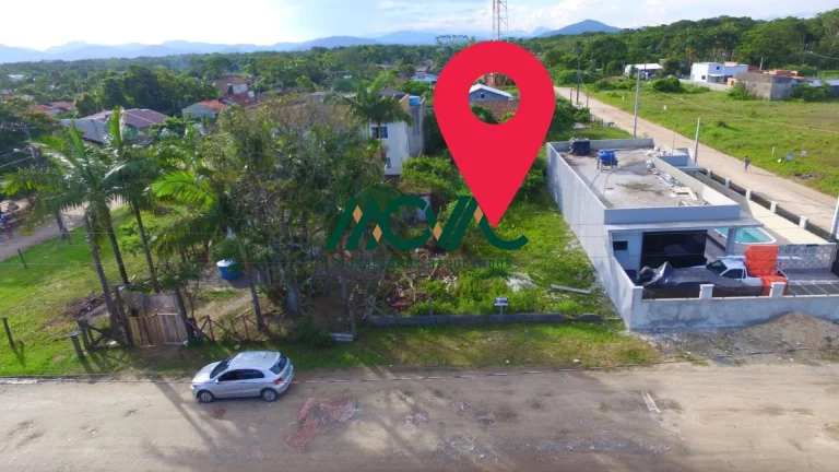 Imagem Terreno em Itapoá, 300 metros do mar, pouca vegetação e cercado