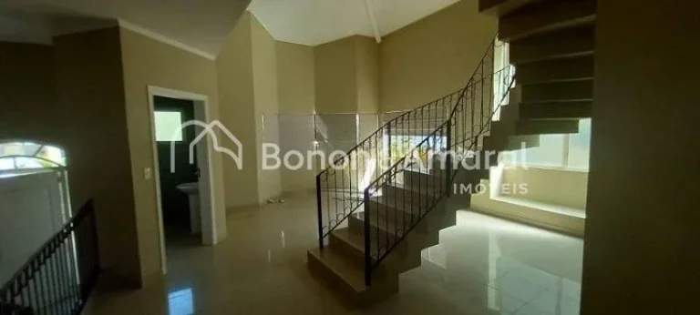Imagem Linda casa à venda com design moderno no Jardim Botânico; suas acomodações contam com living de ...