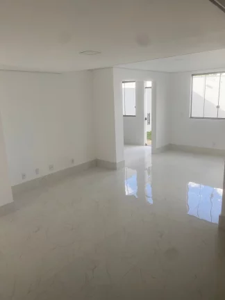 Imagem Imperdível! Casa à venda em Contagem-MG, Parque Xangri-lá: 3 quartos, 1 suíte, 3 salas, 3 banheiros, 4 vagas de garagem, 170m².