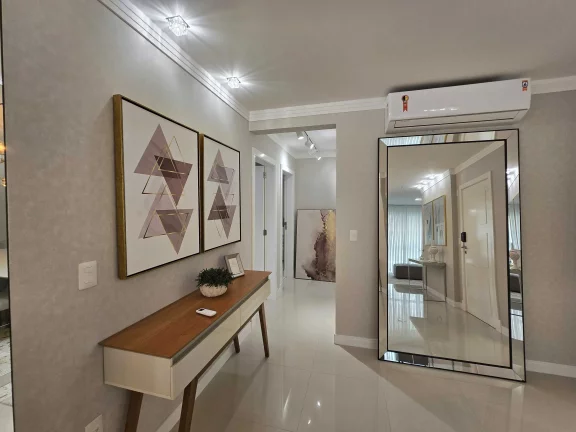 Imagem Apartamento com 3 dormitórios sendo 3 suítes e 2 vagas de garagem em Itapema/SC