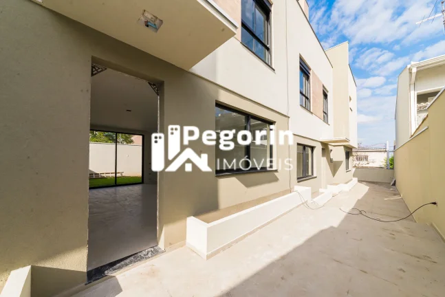 Imagem Casa Triplex 03 quartos todos com suíte