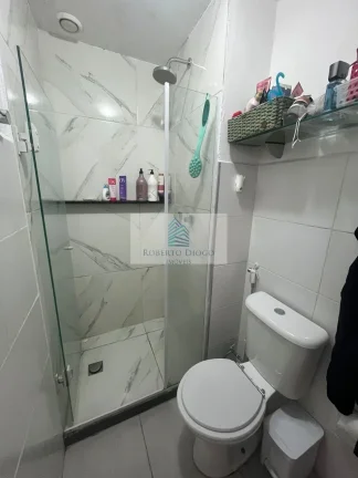 Imagem Apartamento à venda no Rio de Janeiro-RJ, bairro Camorim: 2 quartos, 1 sala, 1 banheiro, 1 vaga garagem, 50,00m².