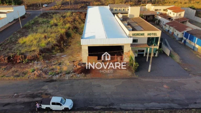 Imagem Galpão, 800 m² - venda por R$ 2.000.000,00 ou aluguel por R$ 15.000,00/mês - Setor Nova Aurora - Itumbiara/GO