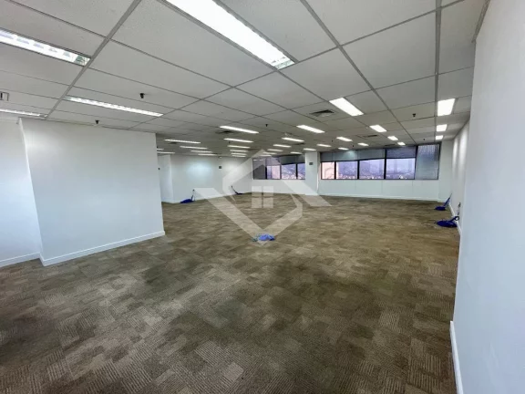 Imagem Excelente Andar de 375m2 com Vista frontal para Baia de Guanabara