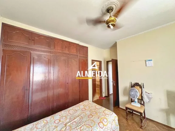 Imagem Casa com 3 dormitórios à venda, 200 m² por R$ 500.000,00 - Centro - Santa Gertrudes/SP