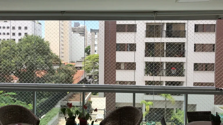 Imagem Apartamento 133 M², 3Q, 3 Suítes, 5 Banheiros, 3 Vagas, Varanda, Lavabo, Piscina, Quadra de tênis, Academia, Sauna, Salão de Festas e Salão de Jogos.