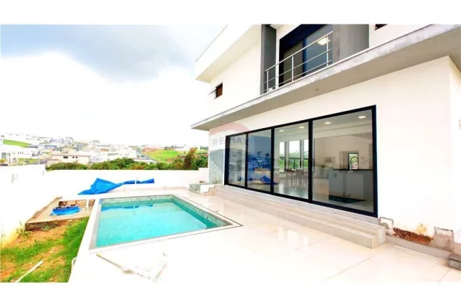 Imagem Casa a venda com 3 suítes, office independente e 3 vagas no condomínio Reserva Saint Paul em Itu.