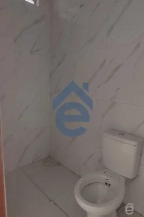 Imagem Casa à venda na Ponta Grossa, frente para 2 ruas, arejado, 2/4, ótimo local