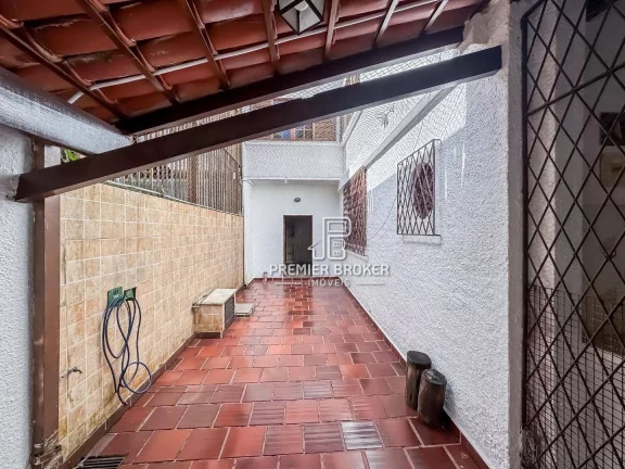 Imagem Casa à venda, 250 m² por R$ 1.100.000,00 - Carlos Guinle - Teresópolis/RJ