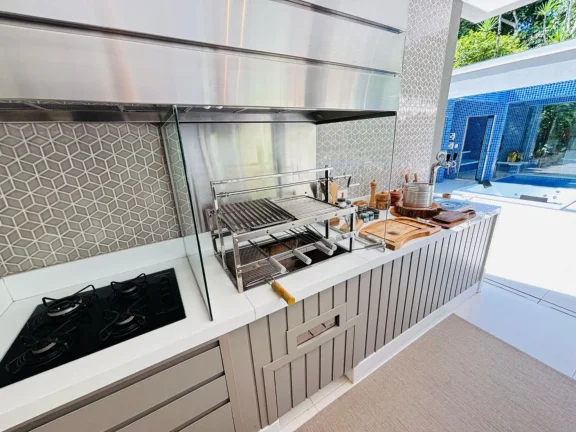 Imagem Luxuosa Casa à Venda na Riviera de São Lourenço Módulo 12 - 6 Quartos, 6 Suítes, 3 Salas, 4 Vagas - Área Externa Espetacular!