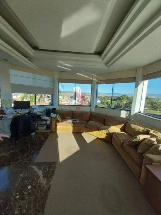 Imagem Sobrado no Portal das Colinas com 3 Suites, salão de festas e piscina. Guaratinguetá