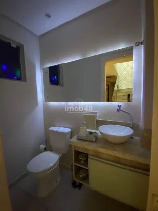 Imagem Sobrado em Forquilhas - 3 Dormitórios, 95m² por R$ 525 mil