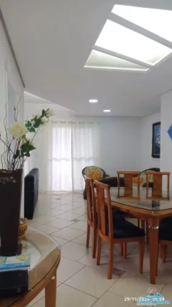 Imagem Amplo apartamento de 3 dormitórios à 50 metros da praia