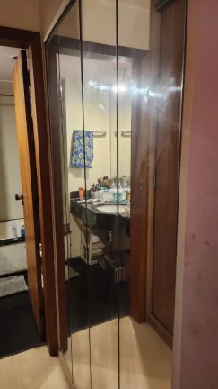 Imagem Apartamento à venda em Pinheiros, São Paulo-SP: 1 suíte, 1 sala, 1 banheiro, 1 vaga de garagem - 43m² de área.