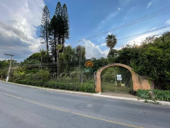 Imagem Casa com 3 dormitórios à venda, 194 m² por R$ 1.800.000,00 - Orla da Lagoa - Lagoa Santa/MG