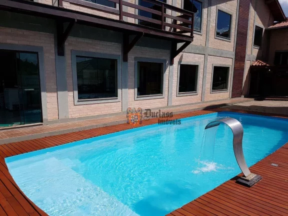 Imagem Sobrado com 4 dormitórios à venda, 250 m² por R$ 900.000,00 - Santa Fé - Piracaia/SP