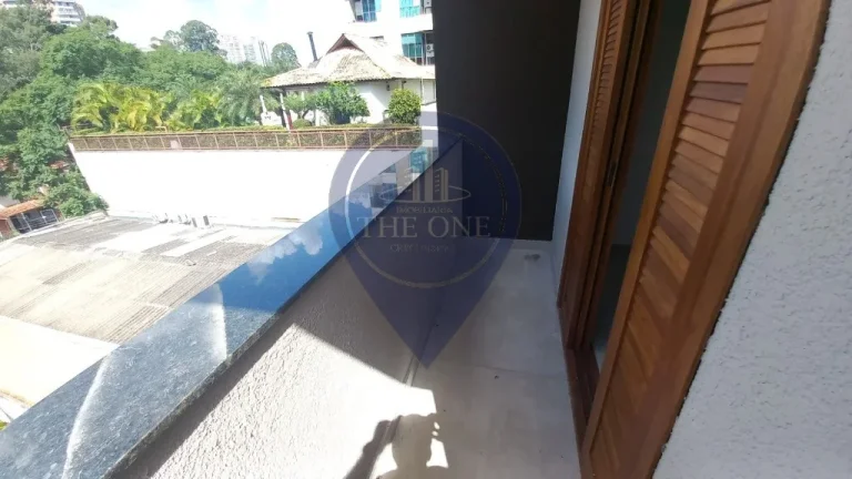 Imagem Casa de Luxo para Locação em São Paulo-SP no Paraíso do Morumbi: 3 Quartos, 1 Suíte, 2 Salas, 3 Banheiros, 200 m².