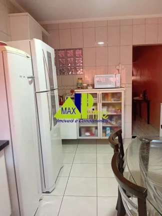 Imagem Imperdível casa à venda em São Paulo-SP, Cidade Patriarca! 3 quartos, 1 sala, 4 banheiros, 3 vagas de garagem, 125m². Venha conferir!