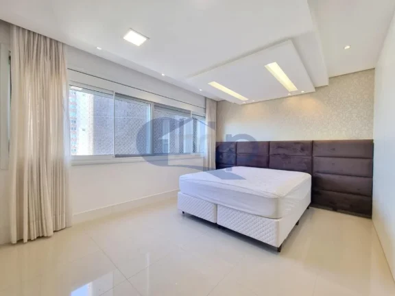 Imagem Apartamento á venda com 4 suítes no Predial em Torres/RS