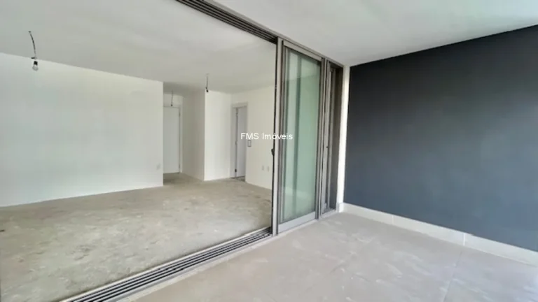 Imagem Apartamento de Luxo no Campo Belo: 3 quartos, 3 suítes, 125m² - Imperdível!