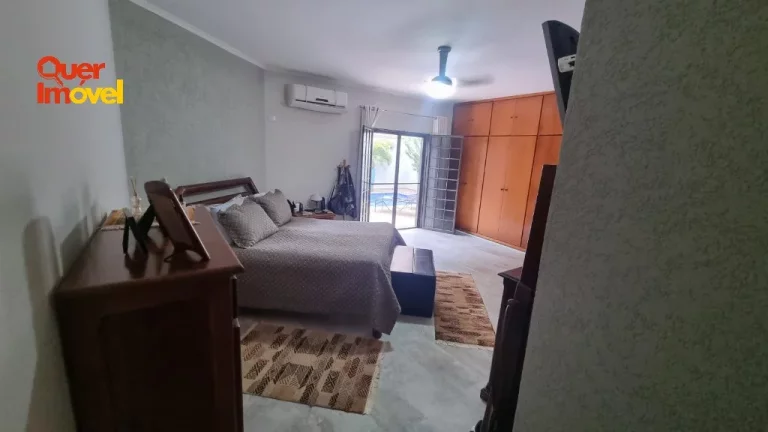 Imagem Impecável casa comercial à venda em Ribeirão Preto-SP, no bairro Ribeirânia: 4 quartos, 2 suítes, 2 salas, 5 banheiros, 4 vagas, 450 m².