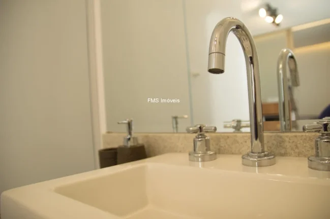Imagem Apartamento para locação na Vila Nova Conceição: 1 quarto, 1 sala, 1 banheiro e 1 vaga de garagem!