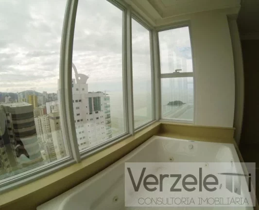 Imagem Frente ao Mar para Venda em Balneário Camboriú / SC no bairro Centro