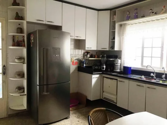 Imagem Sobrado à venda 3 Quartos, 3 Suites, 2 Vagas, 223M², Olímpico, São Caetano do Sul - SP