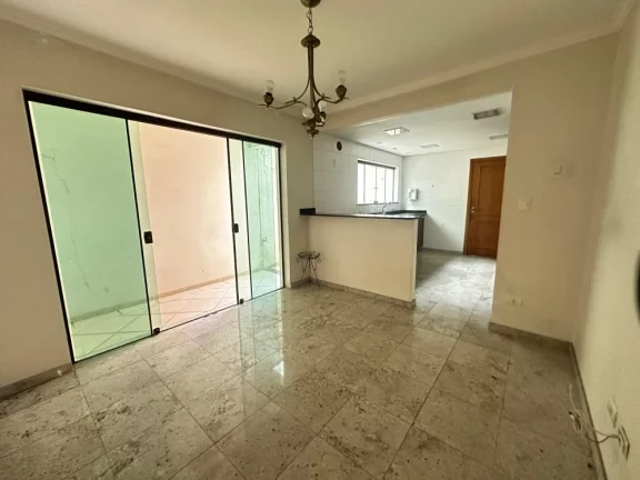 Sobrado com 3 Quartos para Alugar, 250 m² em Jardim Anália Franco - São Paulo