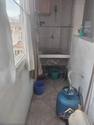 Imagem Apartamento de dois dormitórios em prédio de 3 andares