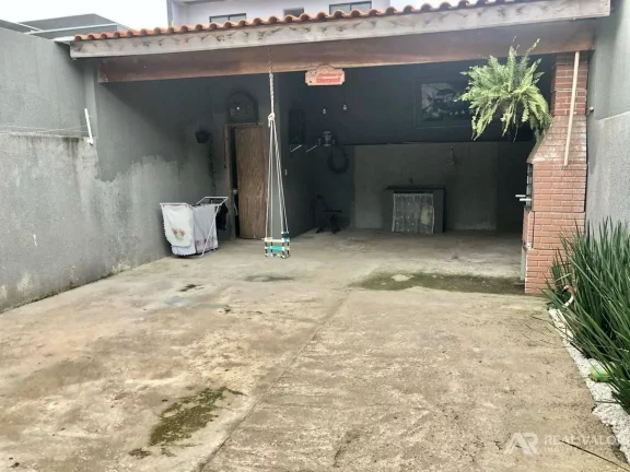 Imagem Casa à venda de 03 Dormitórios no Bairro Santa Terezinha em Fazenda Rio Grande