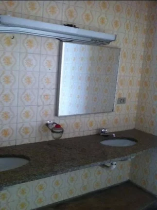 Imagem Barracão com 950m2 em ótima localização, no centro da cidade.Palace Imobiliária Ltda tem mais o...