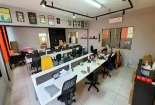 Imagem Galpão Industrial de Alto Padrão para Locação em Guarulhos-SP, Centro: 10 banheiros, 15 vagas de garagem, 8.086,75 m² de área