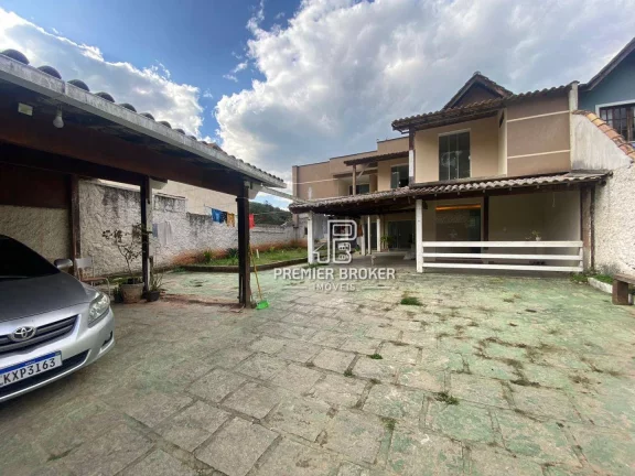 Imagem Casa à venda, 264 m² por R$ 740.000,00 - Albuquerque - Teresópolis/RJ
