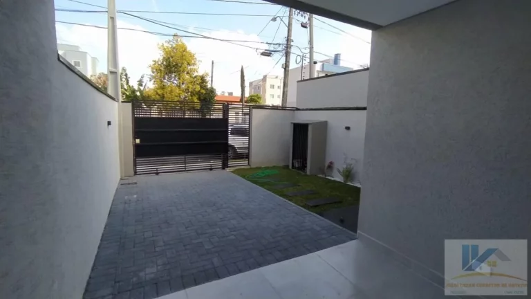Imagem Casa para Venda em São José dos Pinhais, Cidade jardim, 3 dormitórios, 1 suíte, 2 banheiros, 2 vagas